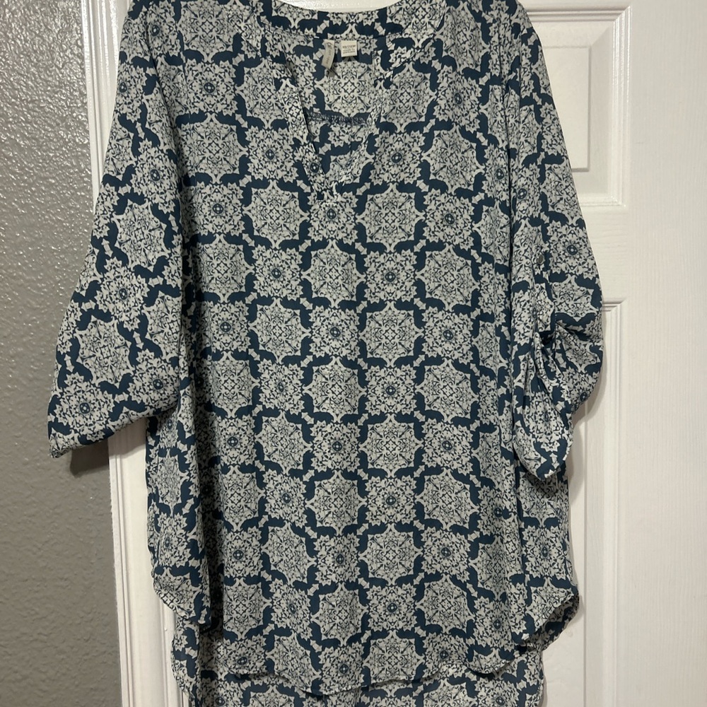 Women's Blue Patterned Top